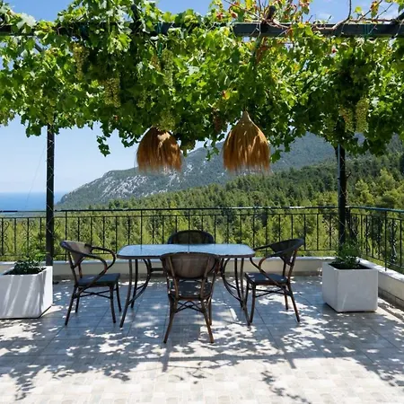 Dream House Capturing The Magic Of Nature Semesterbostad Vlachia